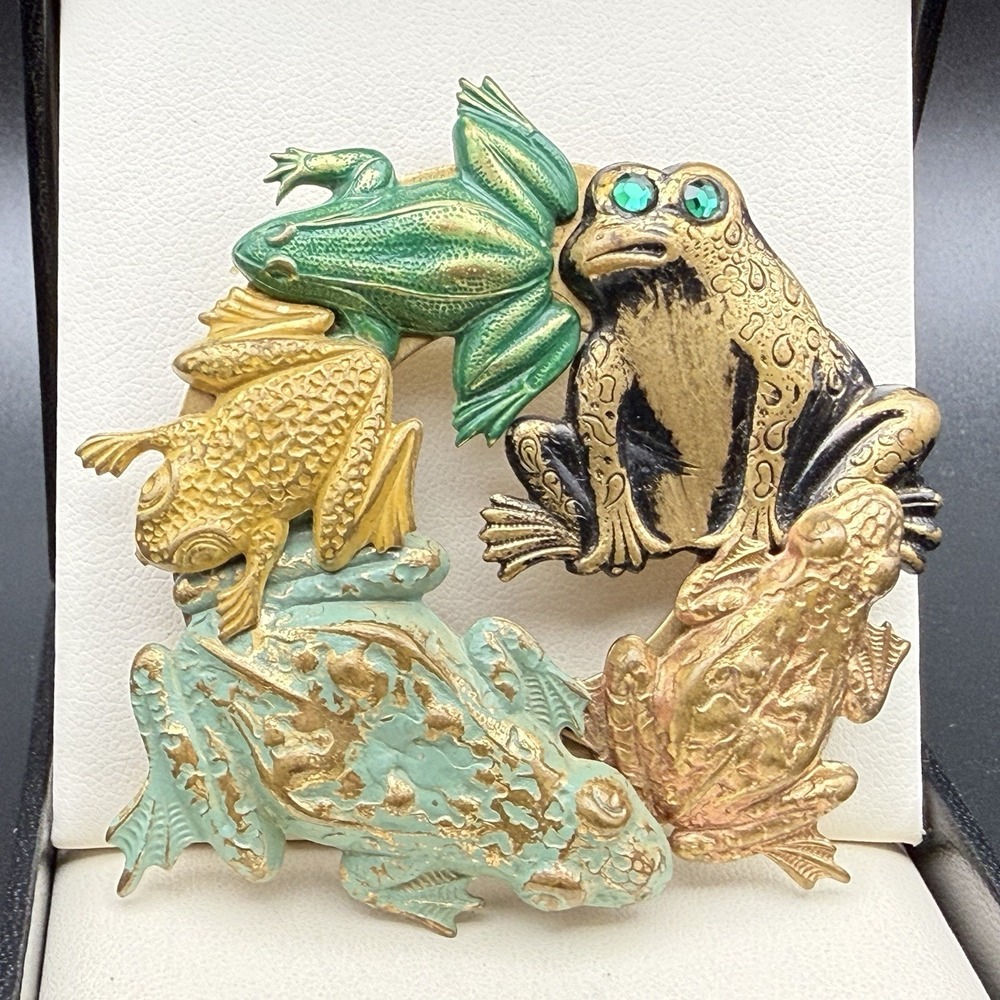 Vintage Gold Tone Pot Metal Frog Brooch Rhinestone Eyes Figural Statement Pin 3"
